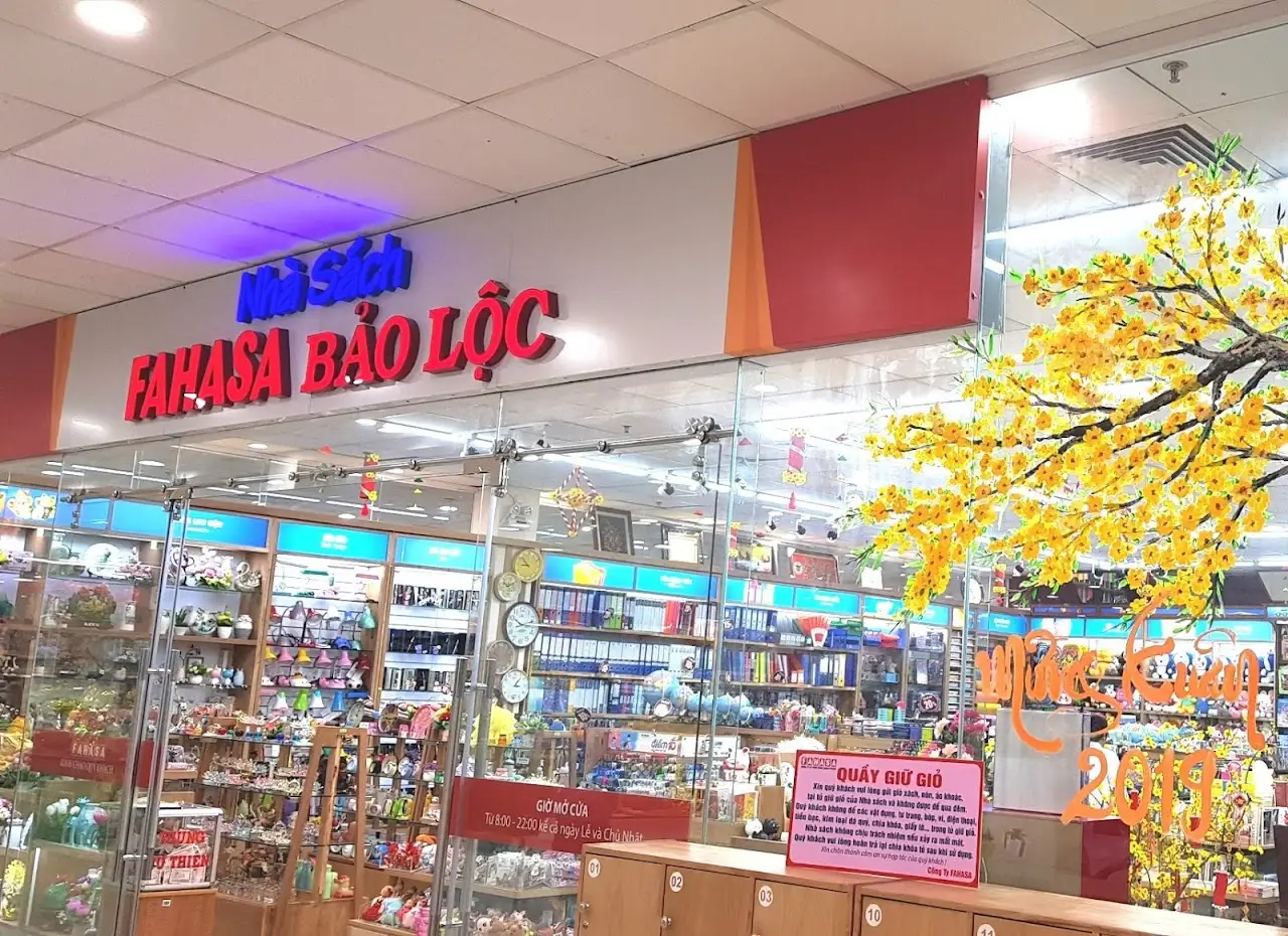 Nhà sách Fahasa Bảo Lộc