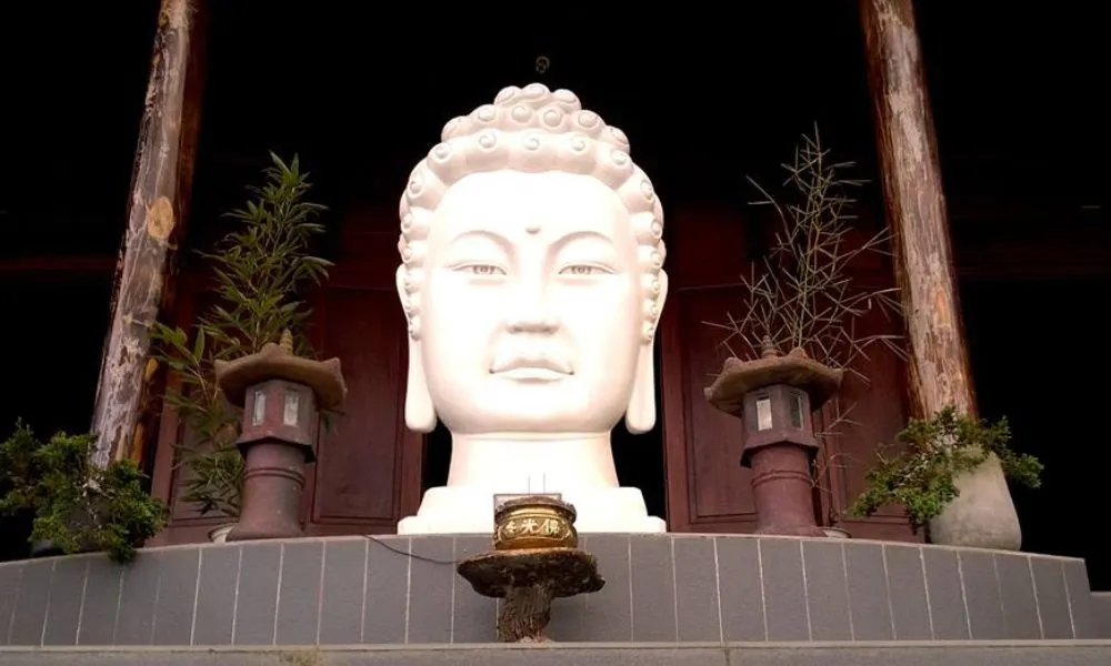  tượng Quan Thế Âm Bồ Tát,