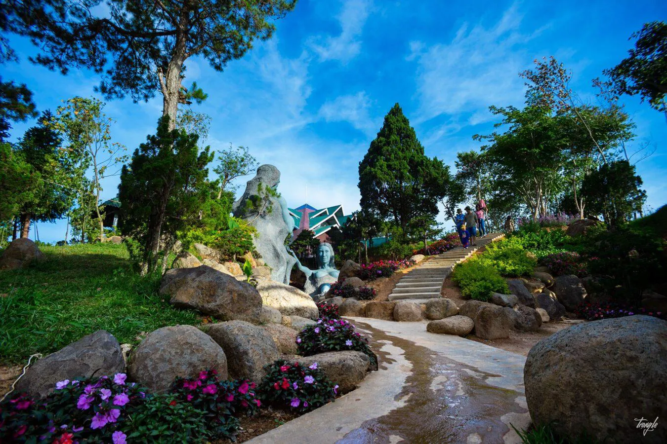 Giới thiệu Khu du lịch Lá Phong