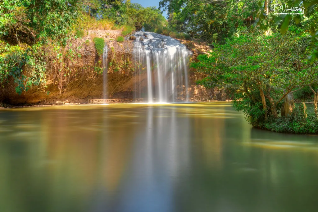 Ngắm cảnh thiên nhiên