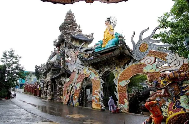 Long Hoa Viên