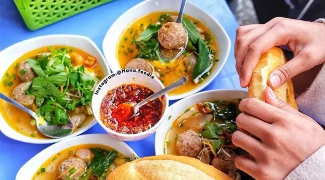 Giới thiệu bánh mì xíu mại Đà Lạt