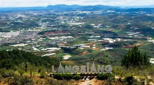 Núi LangBiang