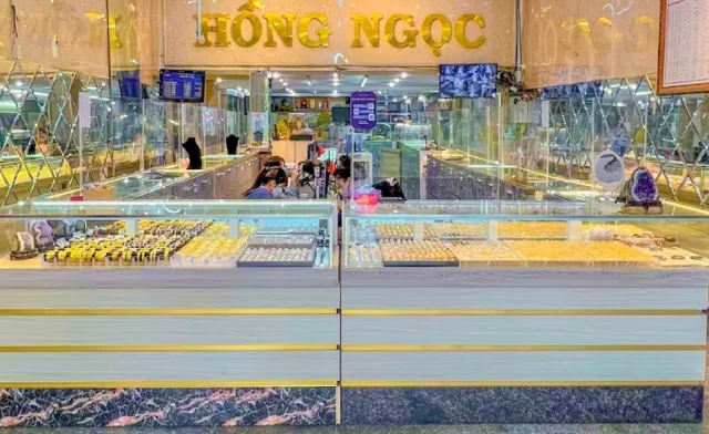 Tiệm bạc Hồng Ngọc Bảo Lộc