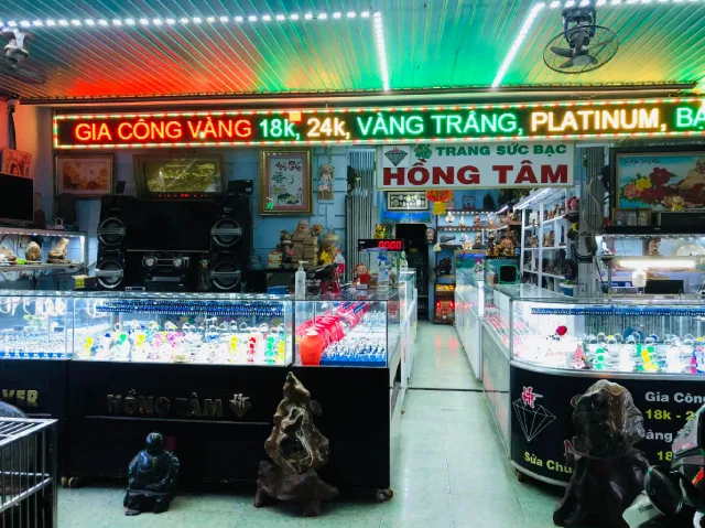 Tiệm bạc Hồng Tâm Bảo Lộc
