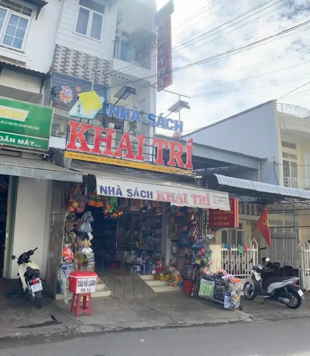 Nhà sách Khai Trí Bảo Lộc